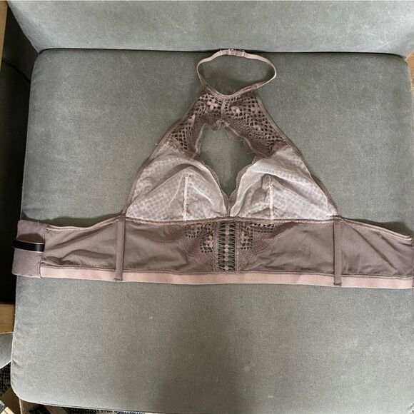 Victoria’s Secret Very Sexy Unlined Halter Bralette Brown lace & Velvet small - Picture 4 of 9